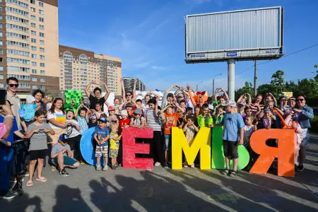 Фестиваль семейных традиций 2025 Аллея Ленинградских зенитчиц~ (Дальневосточный проспект)
