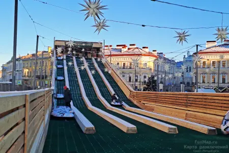Горка на Дворцовой площади Дворцовая площадь