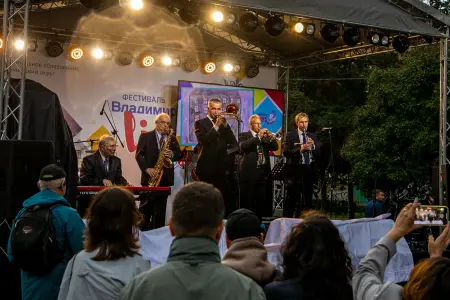 Концерт фестиваля "Владимирский LIVE" Джазовый сквер~ Загородный пр., 38, м.Звенигородская